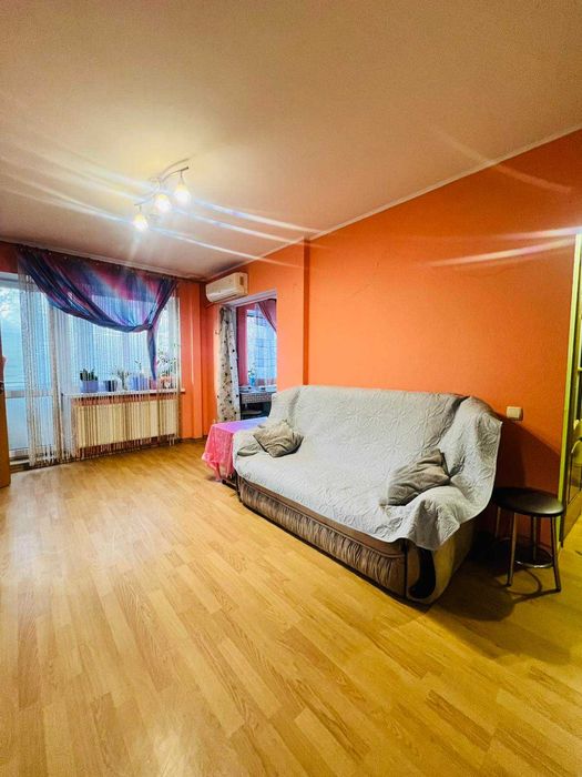 3к квартира, Критий ринок, 2/5, АГВ, кондиціонер, кухня-студія