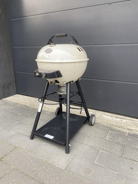 Гриль барбікʼю на газі