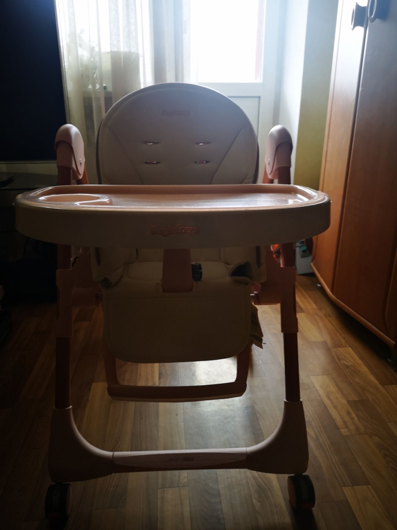 Детское кресло для кормления Peg-Perego