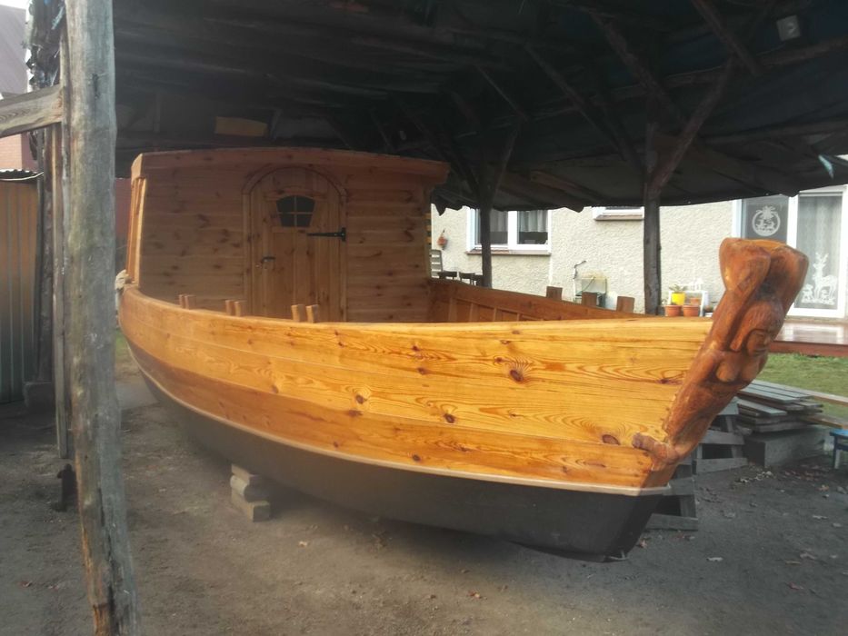 łódż drewniana typu Szkuta