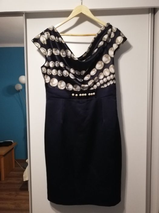 Sukienka granatowa z perełkami, rozmiar 44