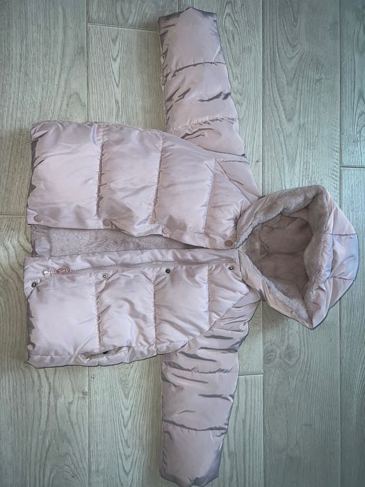 Продам зимову куртку ZARA для дівчат 110 см