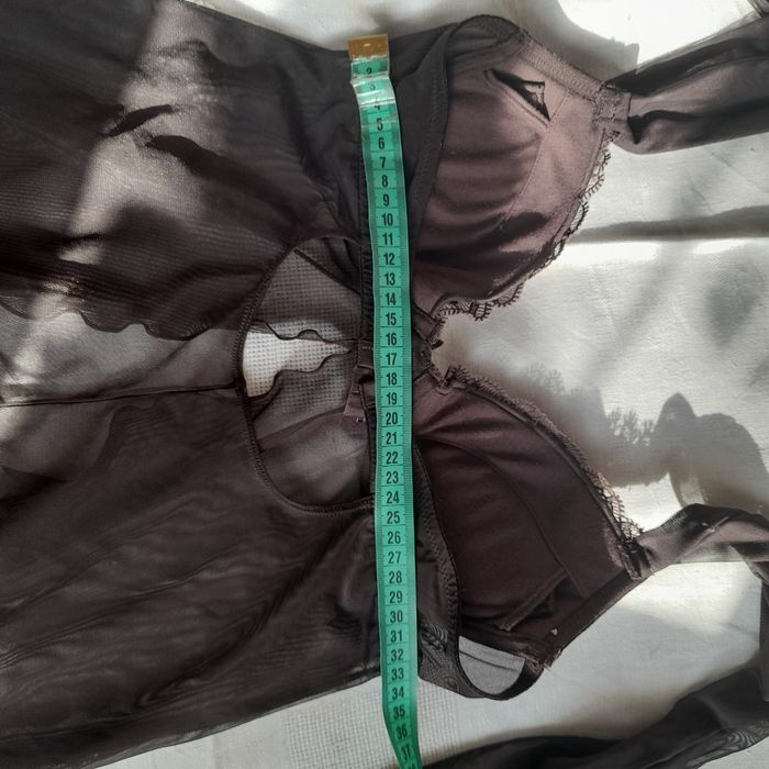 Пеньюар, пенюар  ..