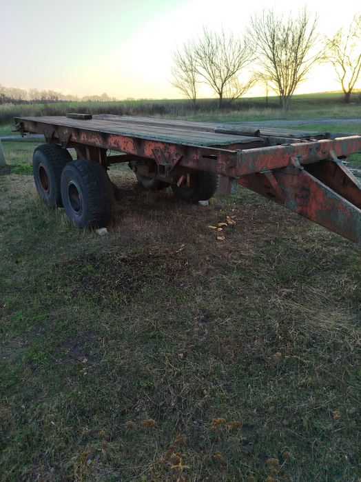 Причіп. Платформа