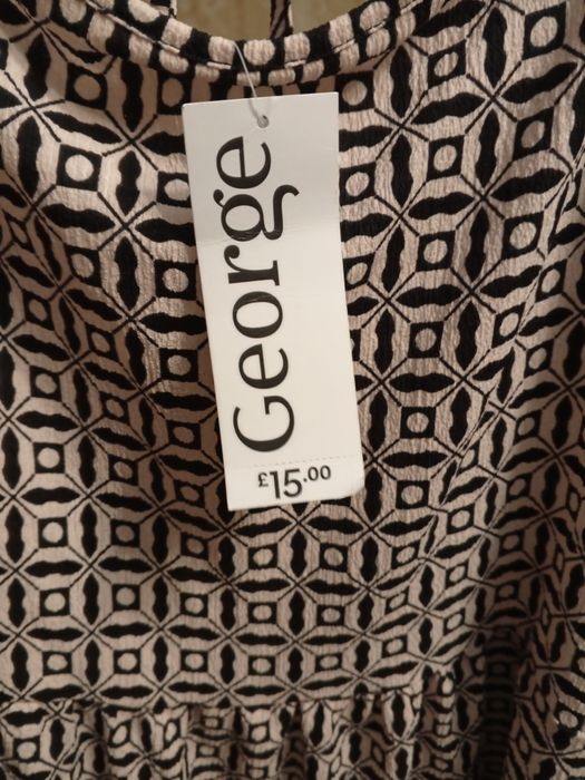 Продам сукню фірми George