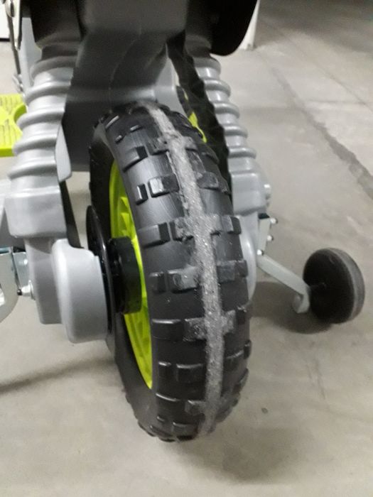Mota eletrica criança