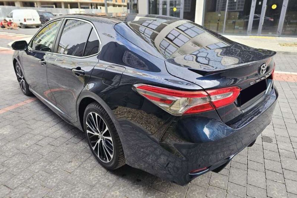 Toyota Camry 2018