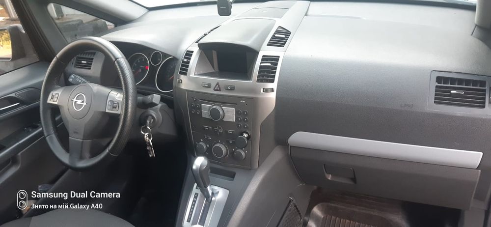 Opel Zafira 2.2 бензин на автоматі