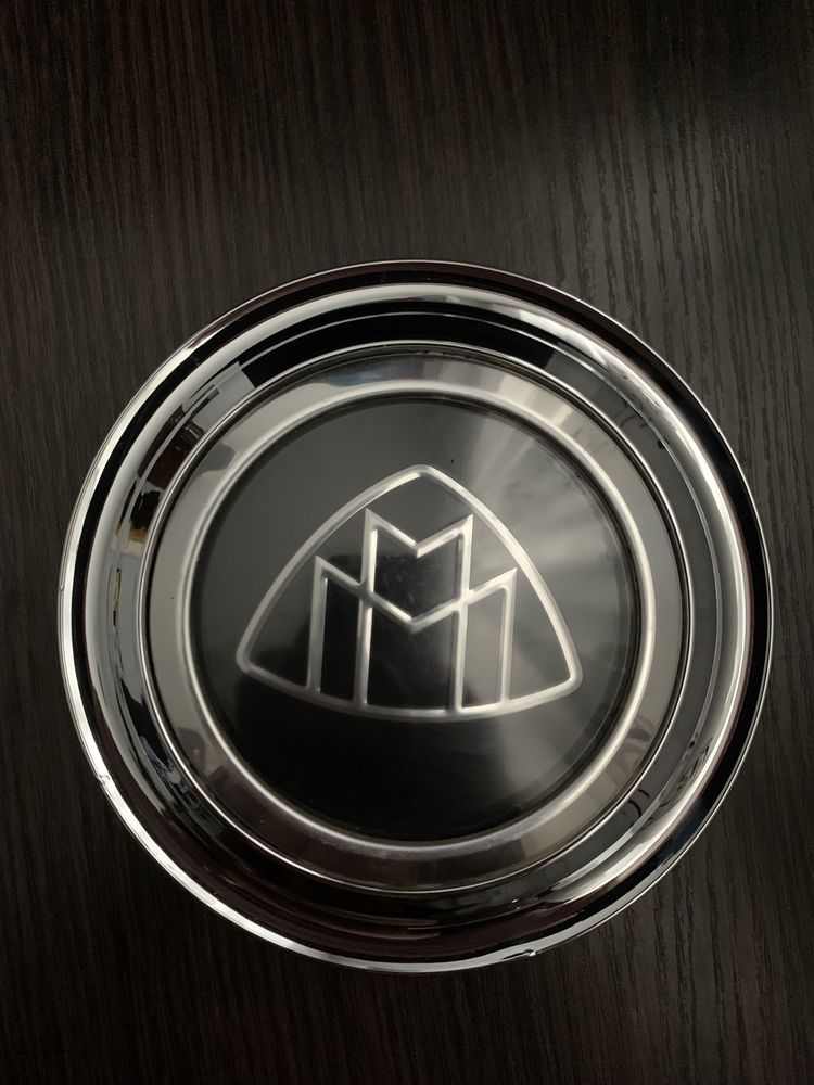 Maybach заглушка на литі диски Mercedes-Benz 145/67мм