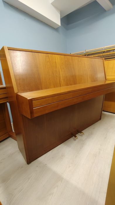 Pianino Nordiska Futura