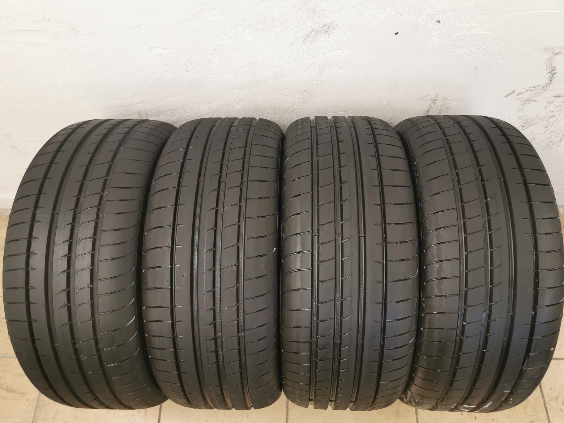 Nowe opony Goodyear 225/45/17 , DOT 3523