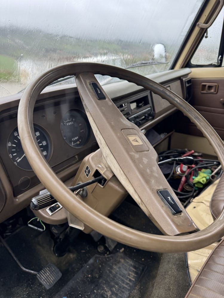Toyota  dina bu30
