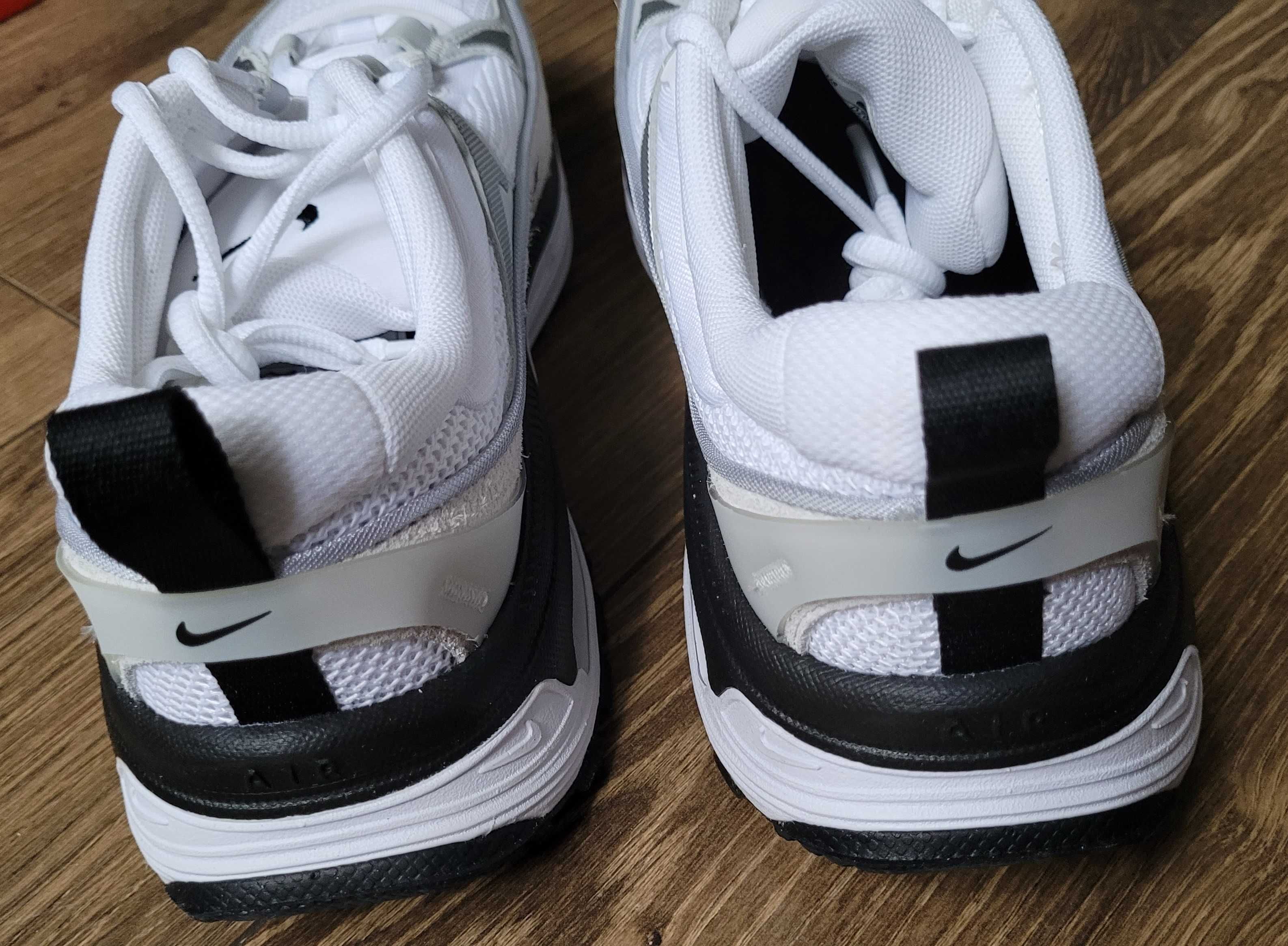 buty Nike Air Max Bliss białe EU 39 UK 5,5 czarne srebrne NOWE