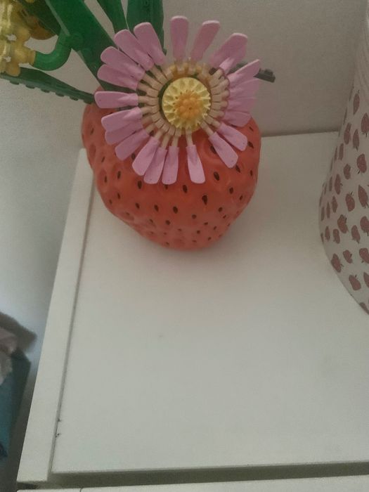 2 Szafki Ikea Billy z plecionką (2 za 150, nowa jedna kosztuje 250)