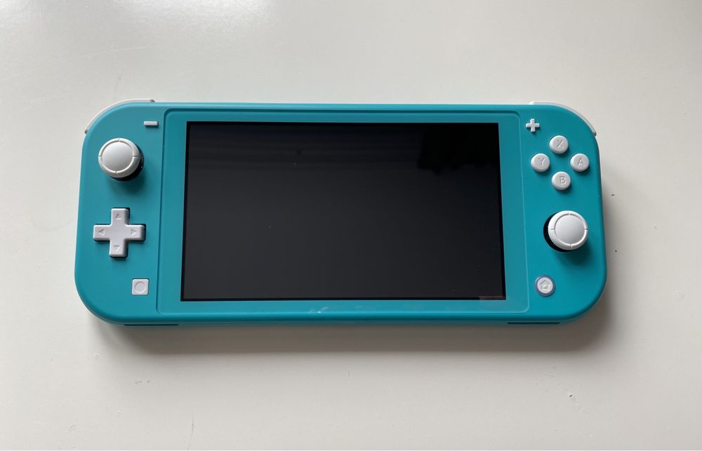 Turkusowe Nintendo Switch Lite