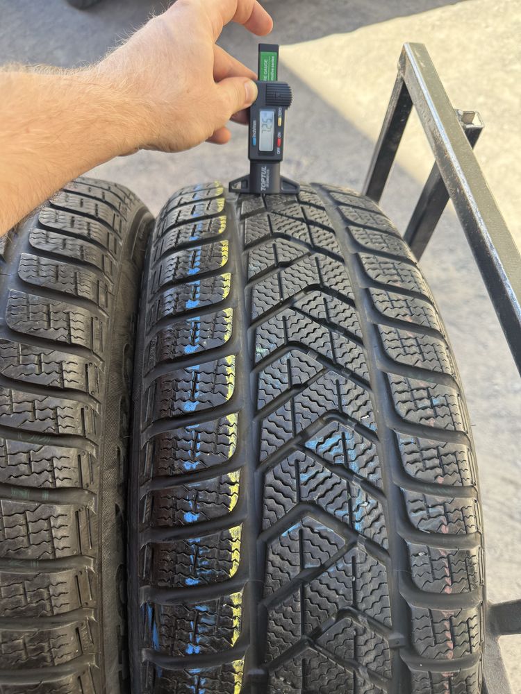 Шины Бу 215 55 R 18 Pirelli Sotozero 3 комплект зима