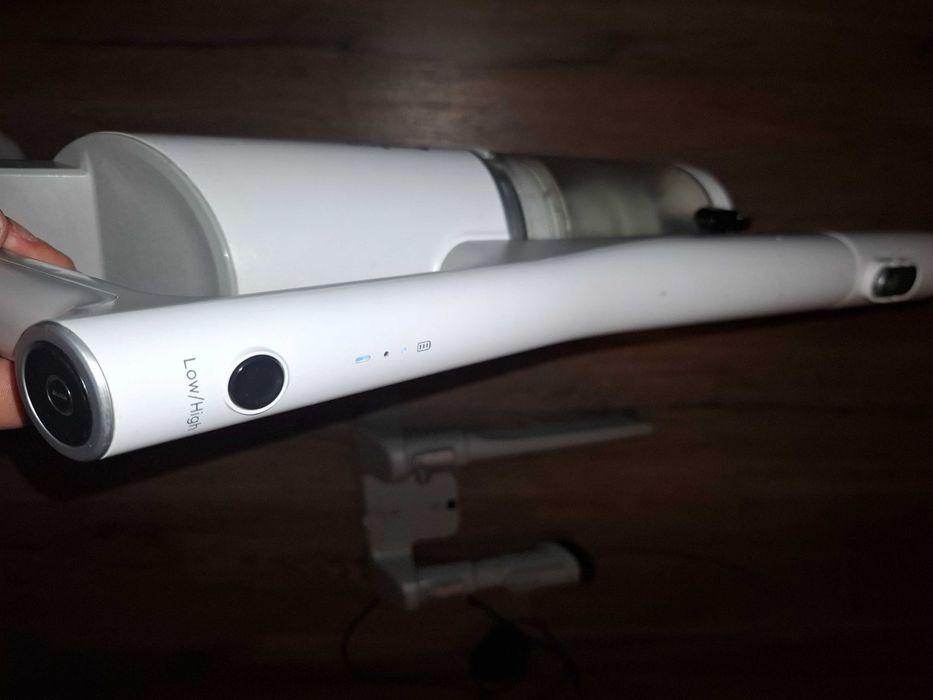 Odkurzacz pionowy bezprzewodowy AMICA