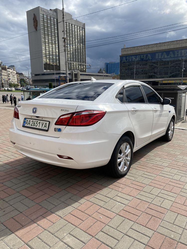 Changan Eado EV300 40 кВт/год