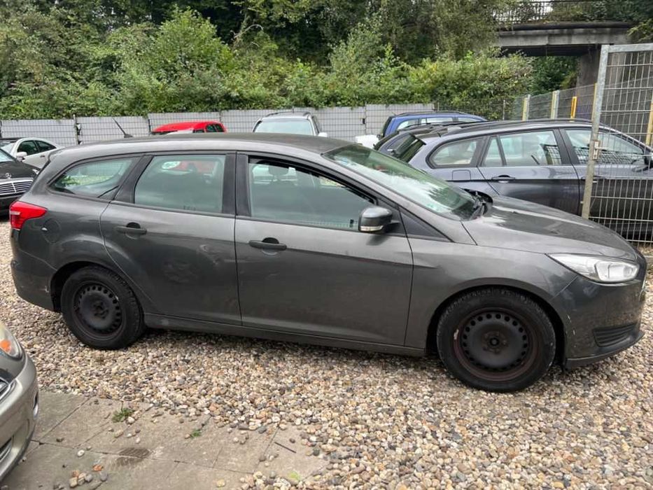 Бампер Ford Focus MK3 запчастини Форд Фокус МК3 разборка
