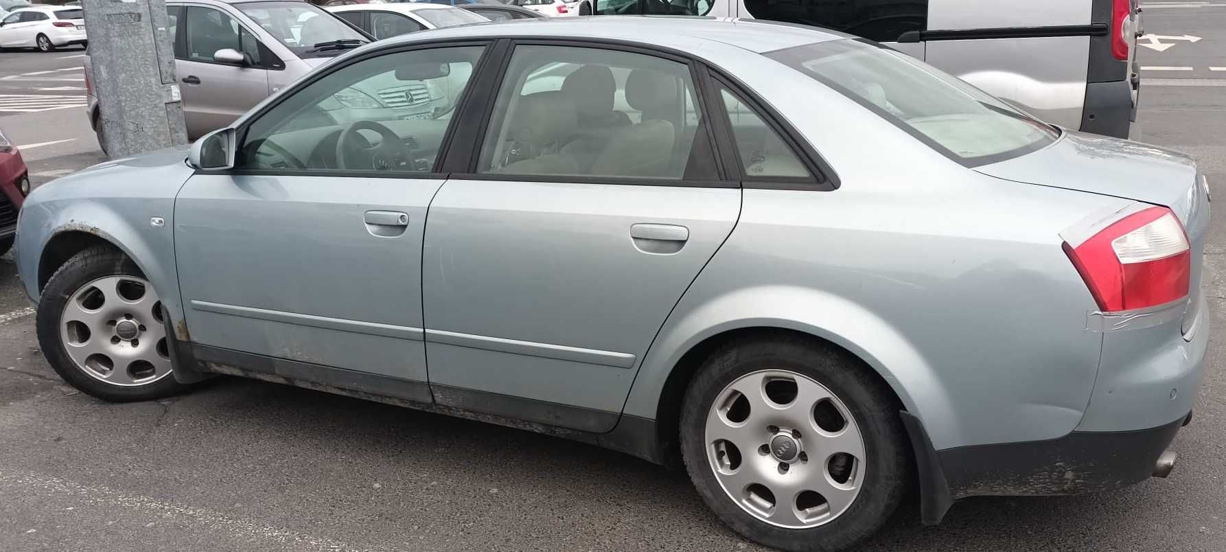 Audi A4 B6 sedan 220 KM