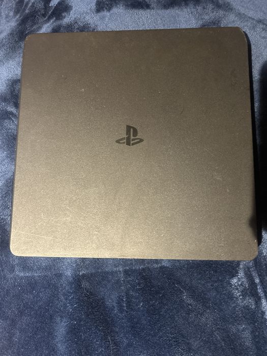 Ps4 slim 500GB preta