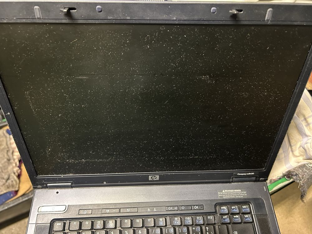 HP Compea NC 8430 laptop