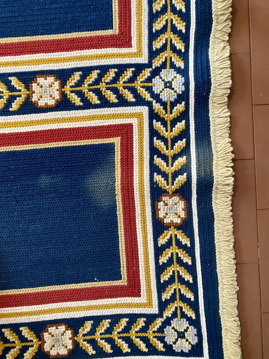 Tapete de Arraiolos não industrial