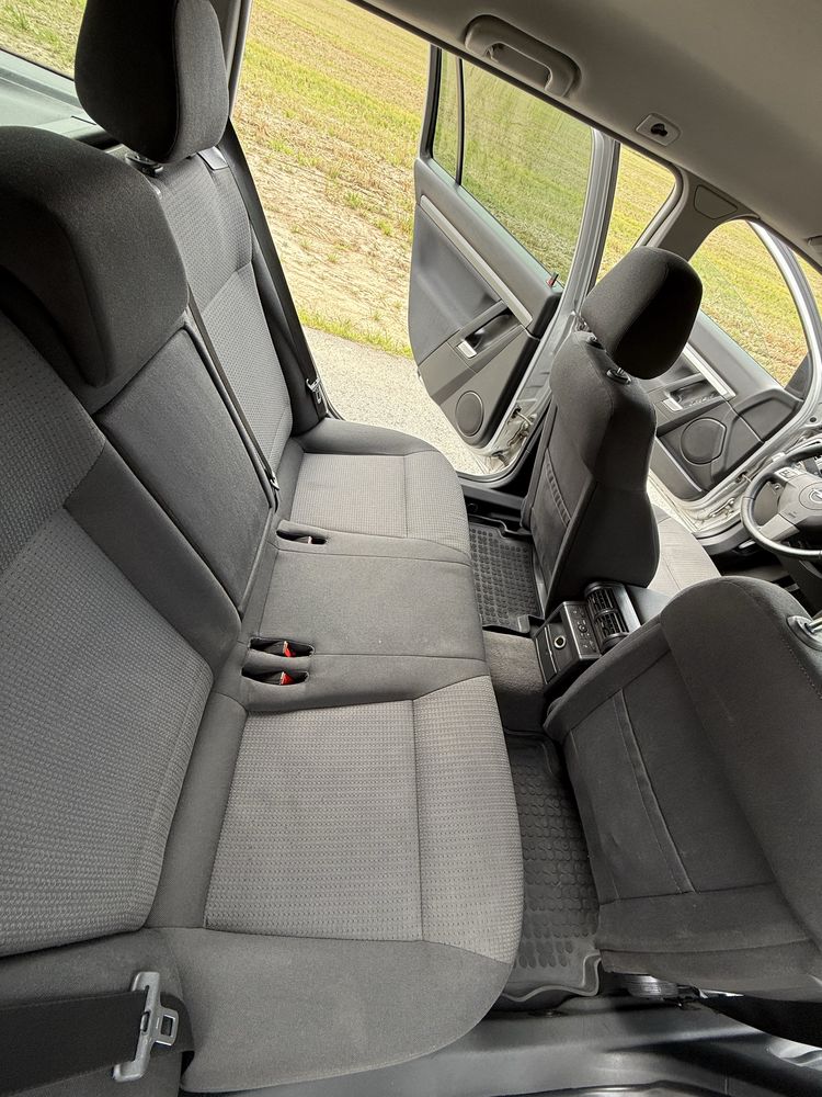 Samochód Opel Vectra Combi