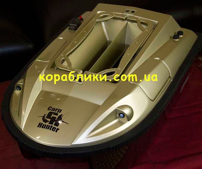 Радиоуправляемый катер CarpHunter Gold Для рыбалки
