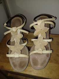 Skórzane sandałki venezia 39 bezowe