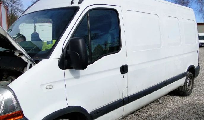 Разборка Renault Master 2 2.5dci 2007 Запчасти Детали Форсунки Дверь