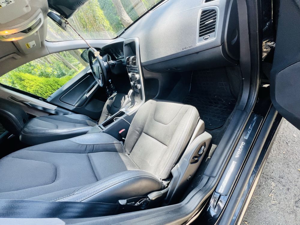 Авто Volvo xc60 2016 рік