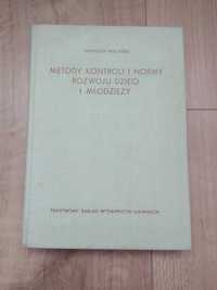 93. Metody kontroli i normy rozwoju dzieci i młodzieży 1975