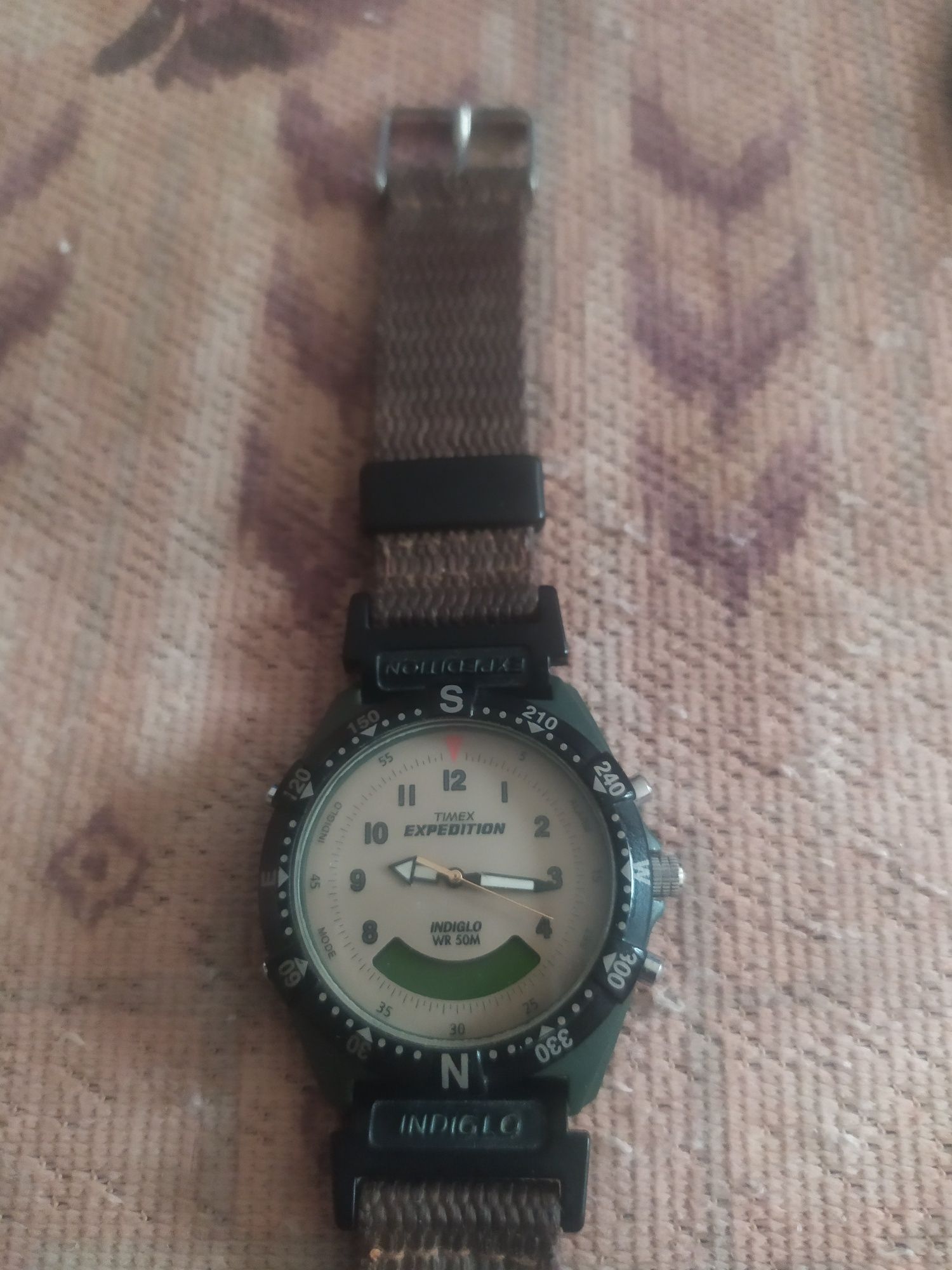 Часы Timex Expedition