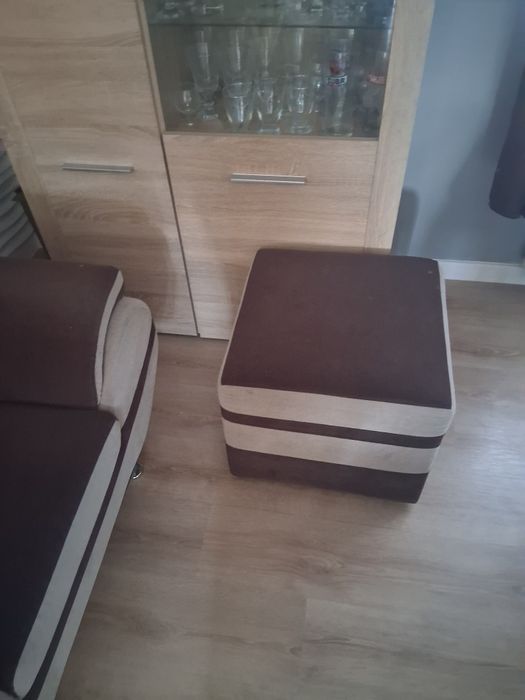 Kanapa,fotel i pufa.