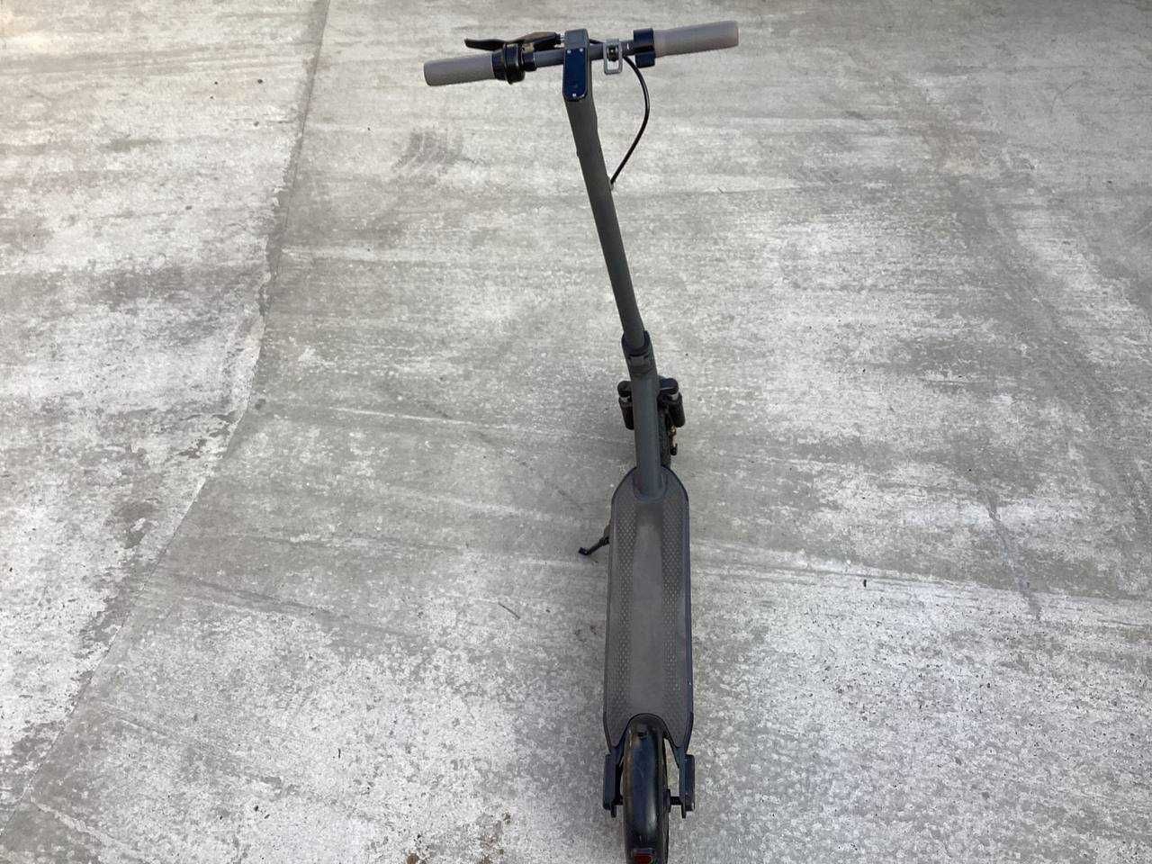 Електросамокат Like.Bike One Max 540 Wh (660706) б/у