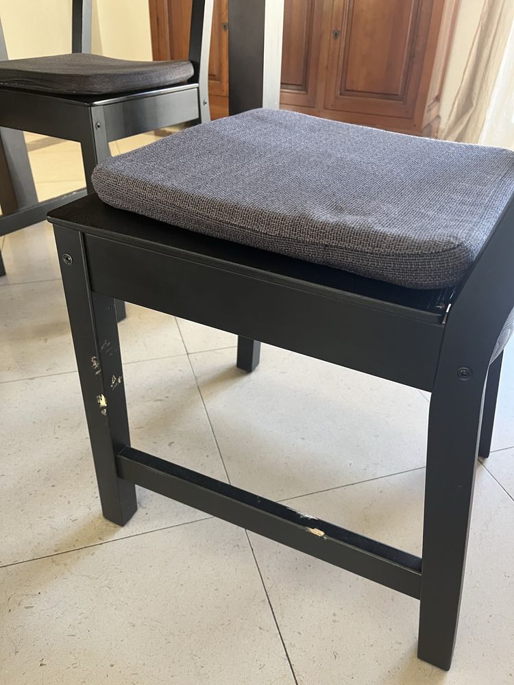 Mesa de jantar preta