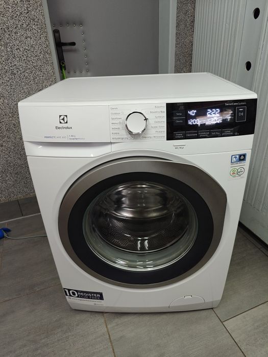 Pralka Electrolux 8kg wysoki model jak nowa