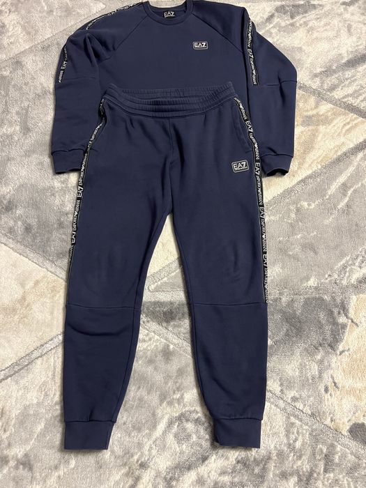 Спортивний костюм на флісі EA7 Emporio Armani 100% оригінал