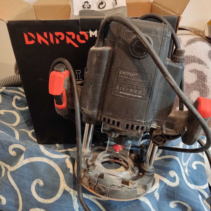 Фрезер Dніпро-М-ЕR-210LX