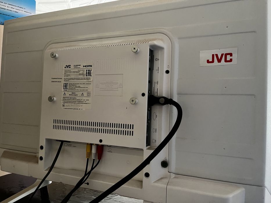 Телевізор JVC 32