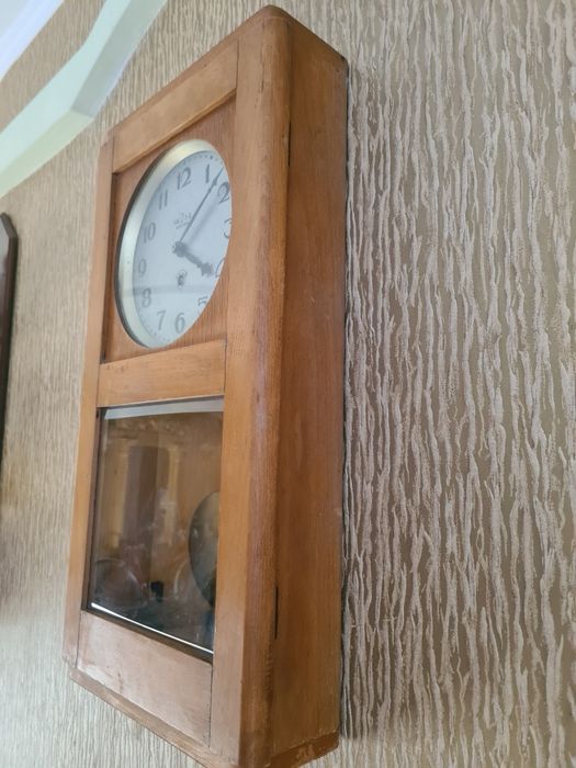 Часи з маятником механічні