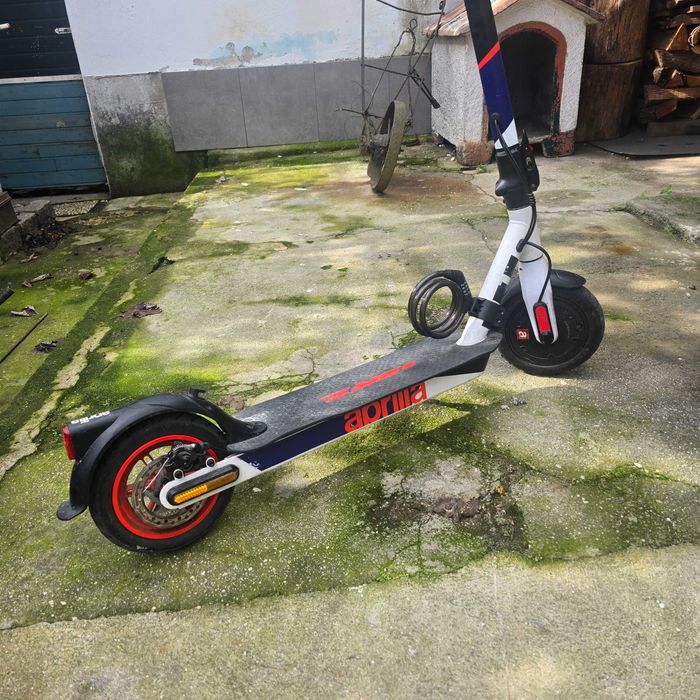 Trotinete APRILIA