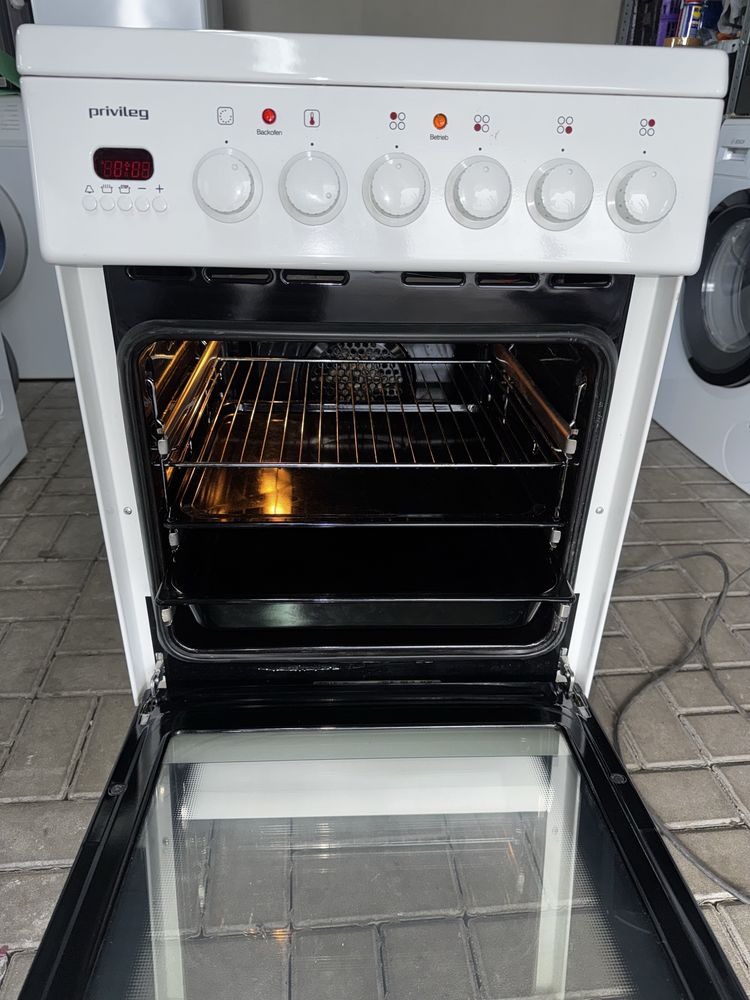 Kuchenka Ceramiczna  Privileg model e 54q1 e3 zadbana w bdb stanie
