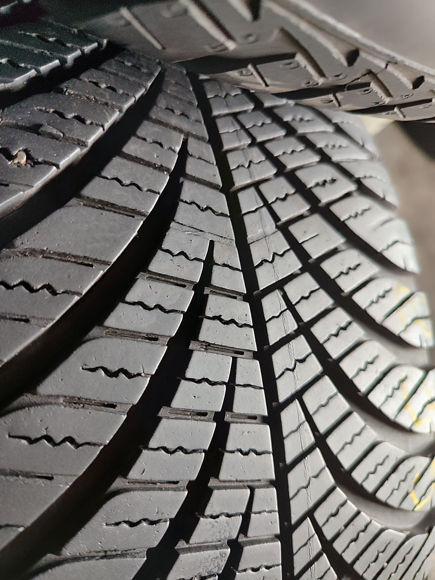 Шини goodyear 235 55 r17. 19-й рік