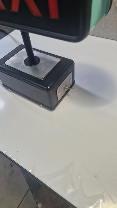 Luminária de Táxi Vintage – Restaurada e Funcional