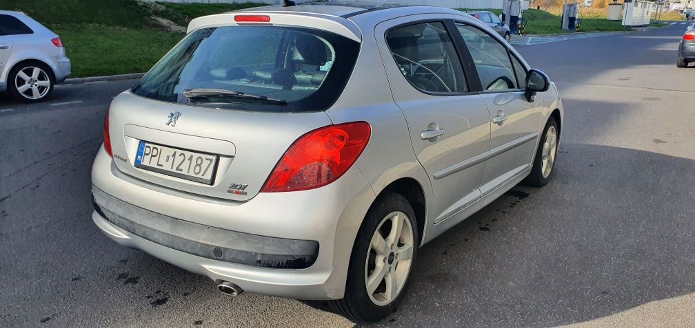 Peugeot 207 1.6 silnik 110 KM 5 drzwi panorama