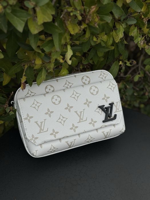 Сумка Louis Vuitton белая мужская черная барсетка LV шкіряна Луи Витон