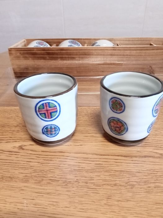 Chavenas de café sem asas