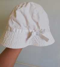 Biały letni kapelusz z kokardą H&M r. 86/98
